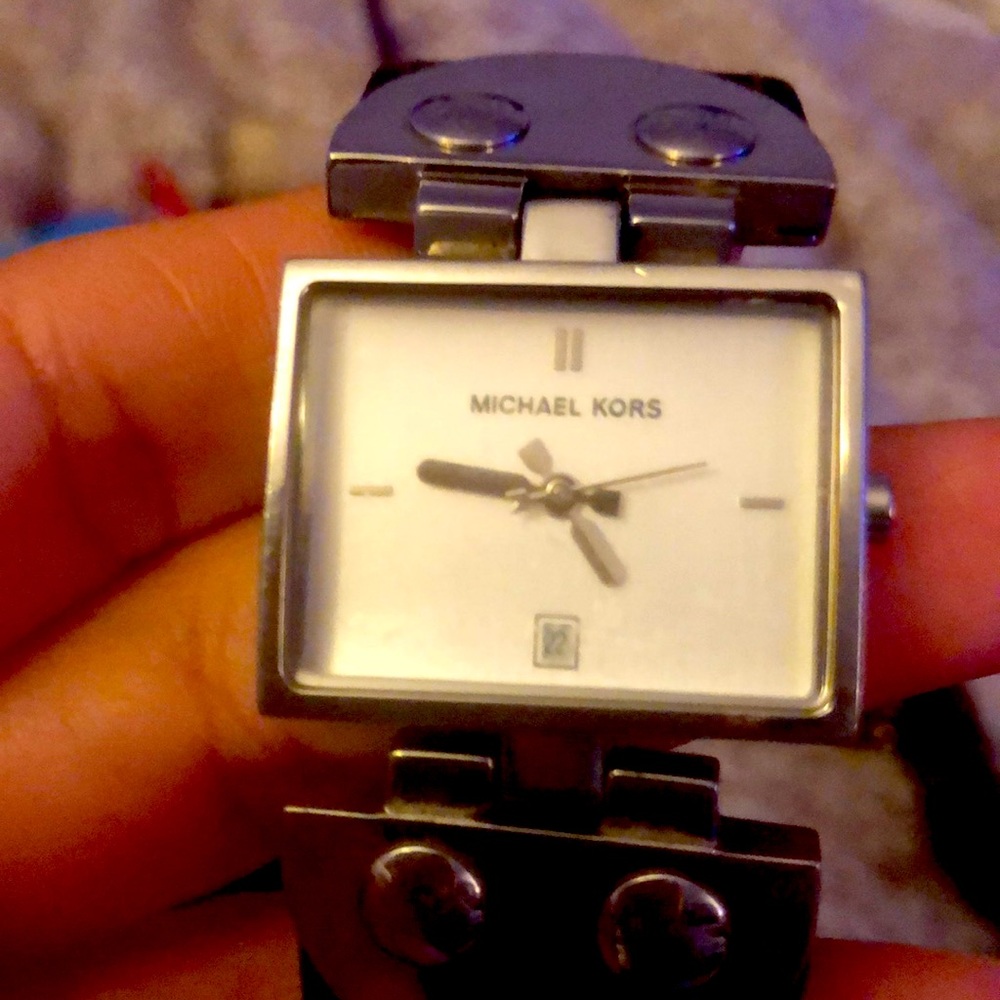 watch MICHAEL KORNS